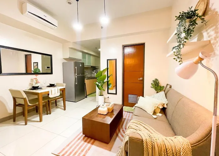 Bgc Stay: Prime Acrossgrand Hyatt #oursw32p Manila