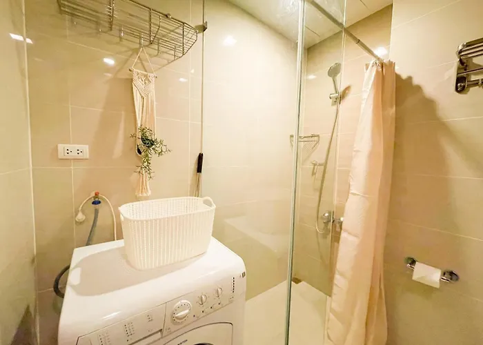 Bgc Stay: Prime Acrossgrand Hyatt #oursw32p * Manila